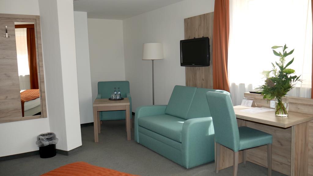 Komfort Hotel Ludwigsburg Ngoại thất bức ảnh
