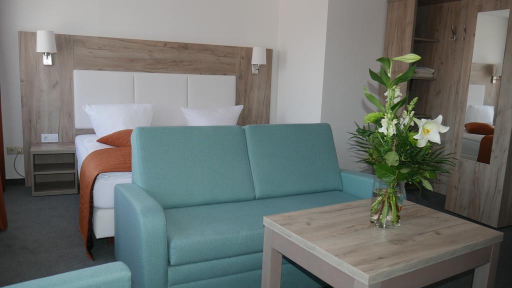 Komfort Hotel Ludwigsburg Ngoại thất bức ảnh