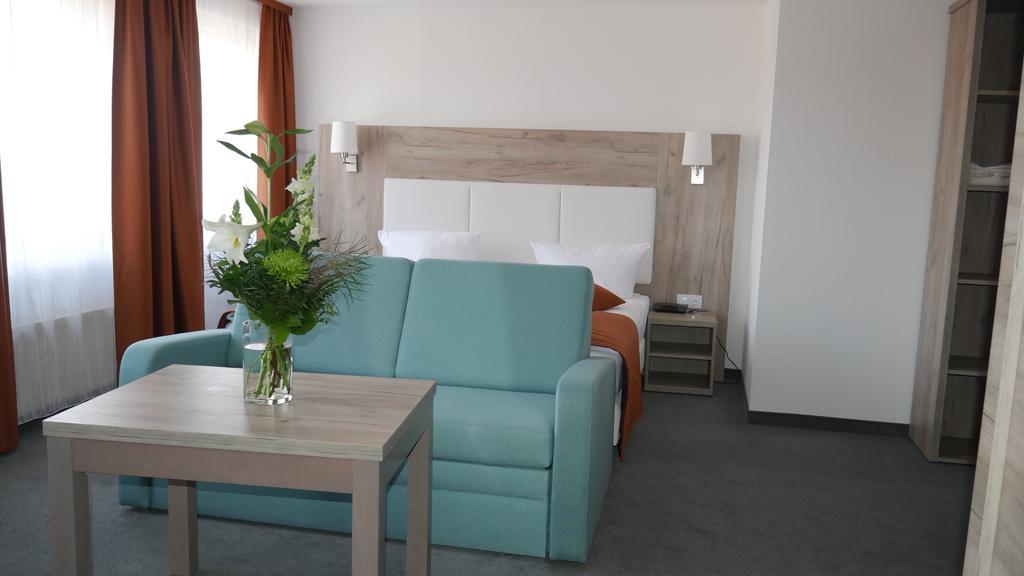 Komfort Hotel Ludwigsburg Ngoại thất bức ảnh